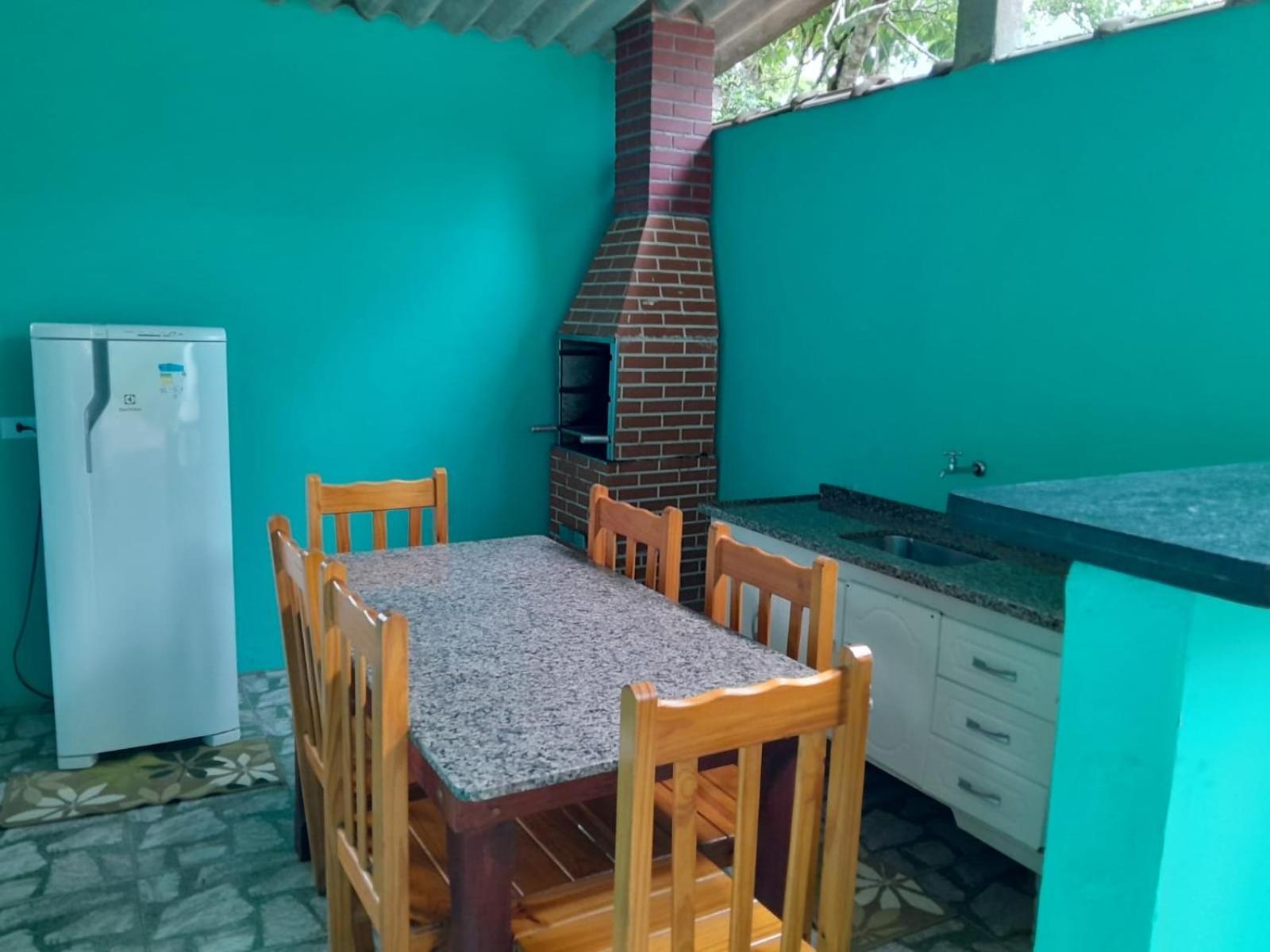 우바투바 Casa Ampla E Confortavel A 10 Minutos Praia Ubatumirim Cambuca 빌라 외부 사진